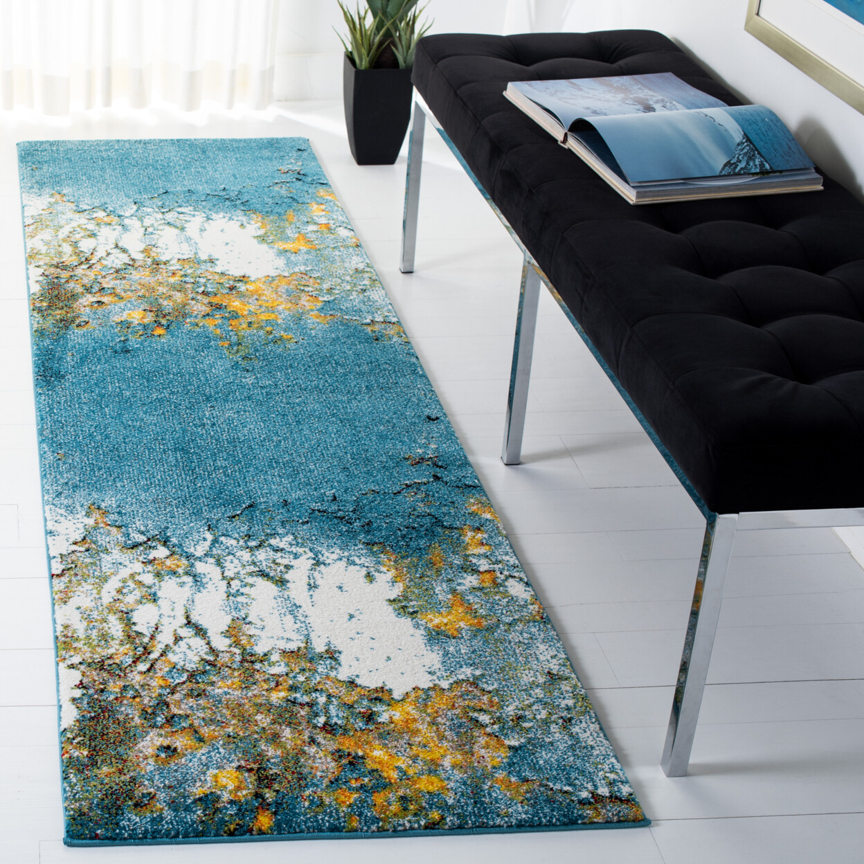 SAFAVIEH Glacier Collection GLA125M Blue / Gold Rug