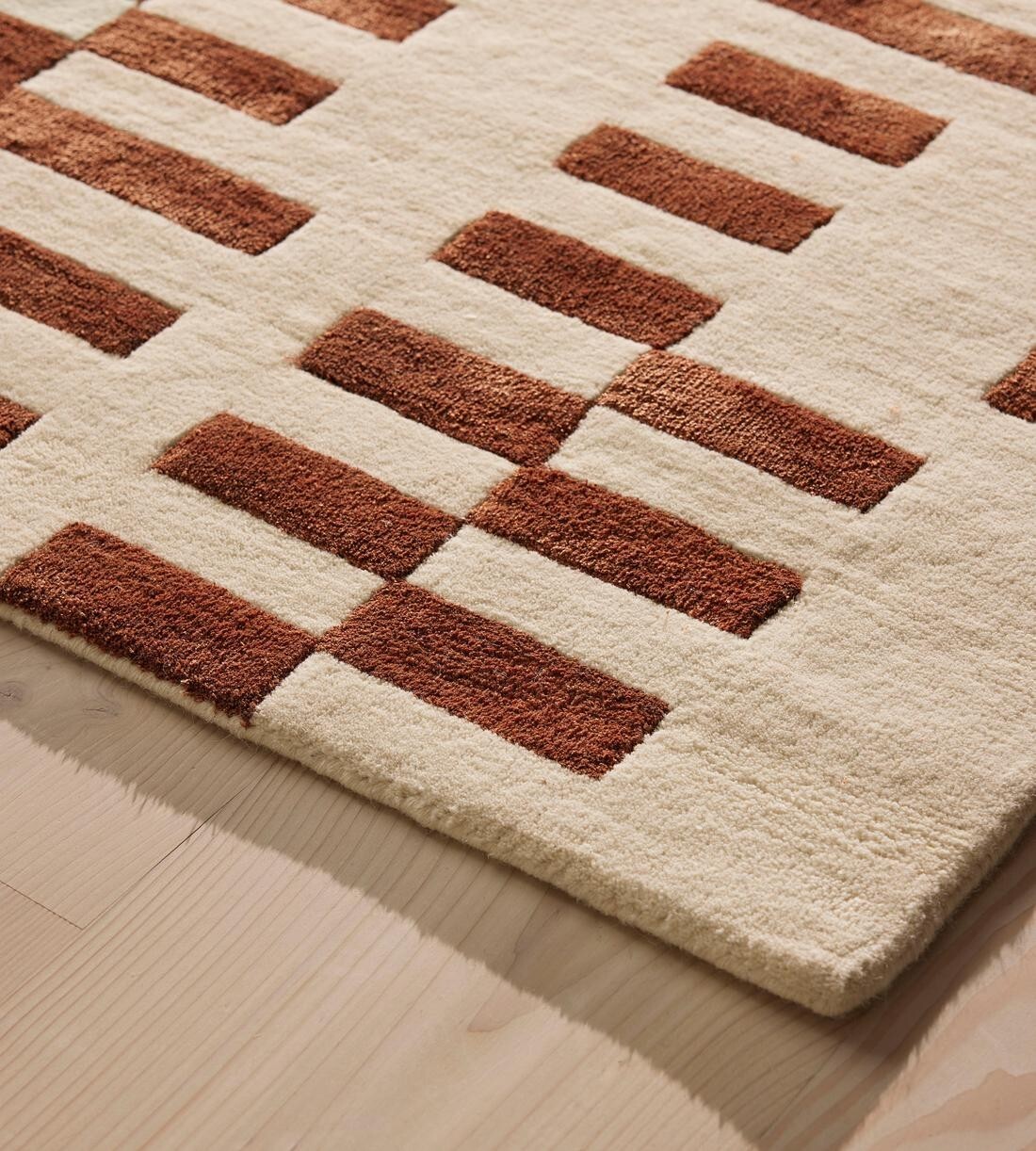 Hand-Tufted Rust Wool Area Rug Handmade Luxury Carpet for Bedroom Home Decor
