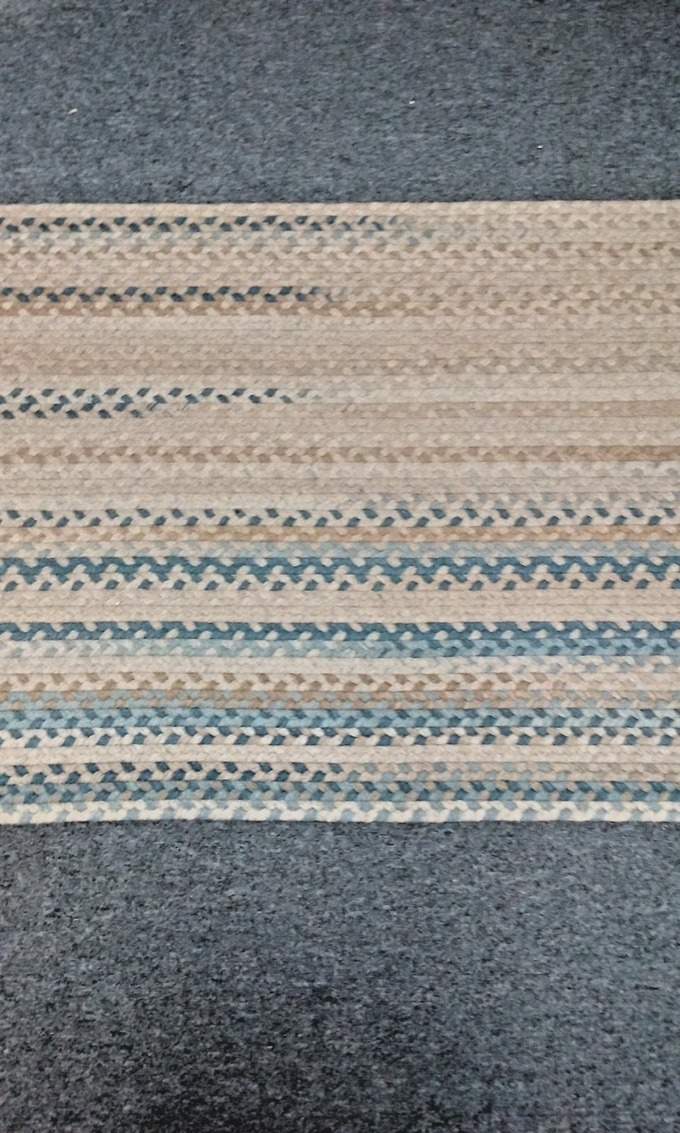 vintage long Oval Braided Runner Hallway Rug 106″ x 28″ great for Wood Floors