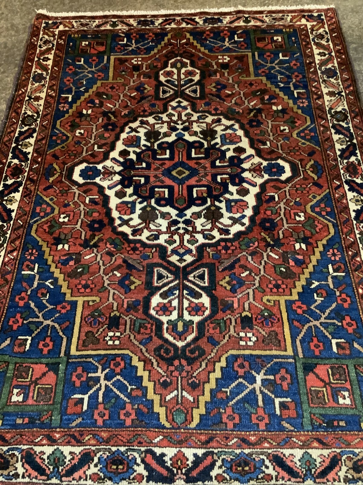 Vintage Antique BAKHTIYARI Area Rug Wool Hand-Crafted 4’3″x6’5″