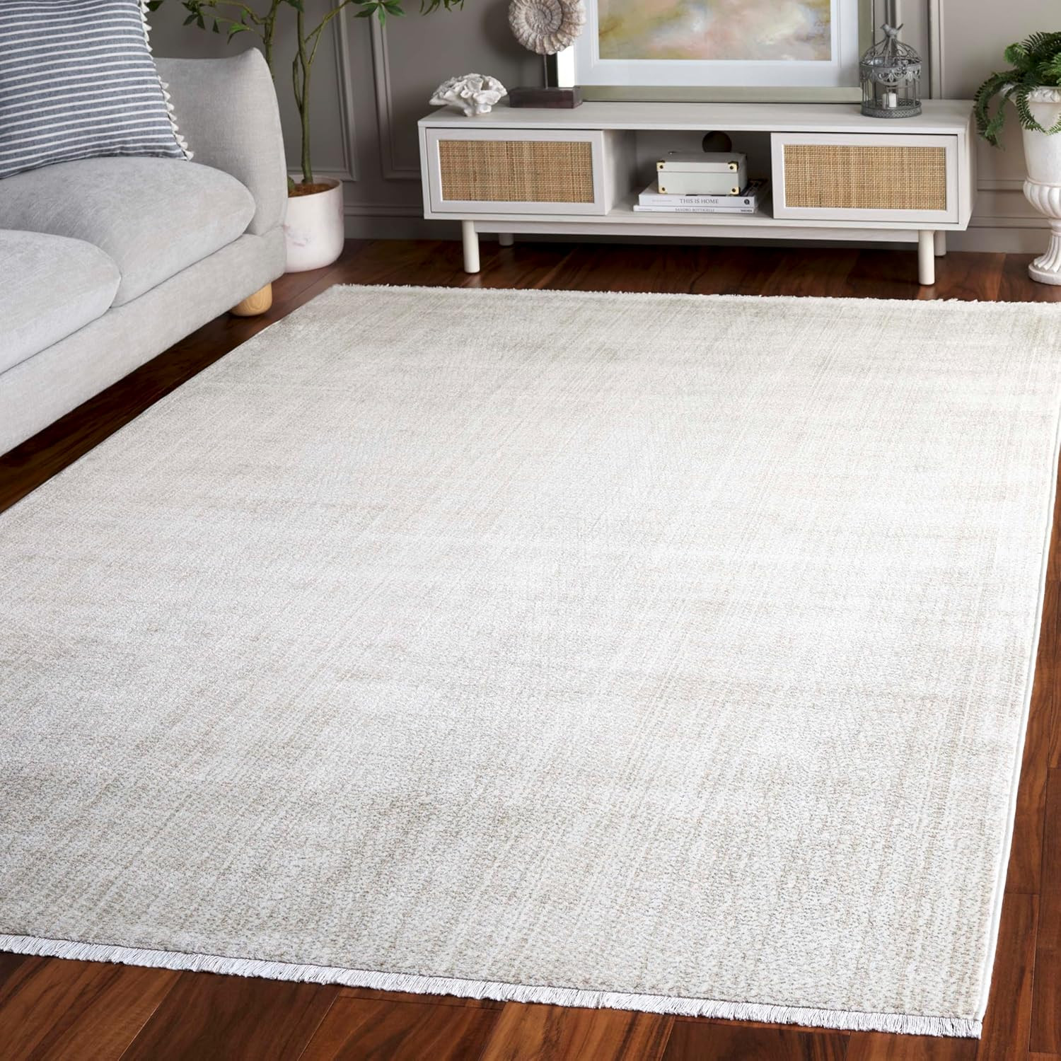 Herat 6′ x 9′ Area Rug, Ivory & Beige, Non-Shedding, Easy Care