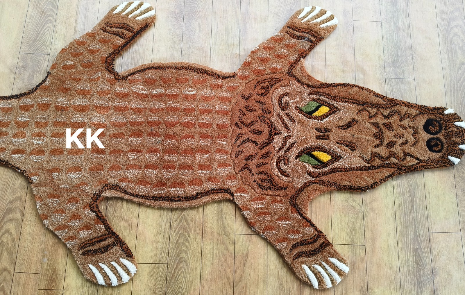 Crocodile Rugs Handmade 100% Woolen Hand Tufted For Home Decoration