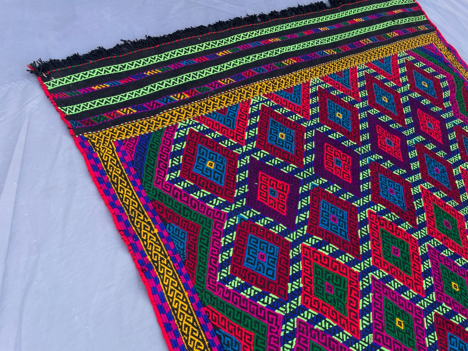 4×5 Bright Uzbek Soumak Rug Handwoven Tribal Geometric Flatweave Carpet.