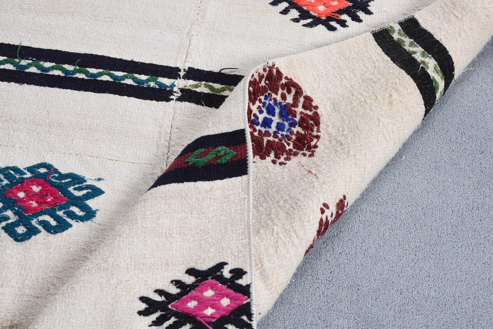 Vintage Turkish Rug 3,6×8 ft (111×243 cm), Kilim White Southwestern Rug