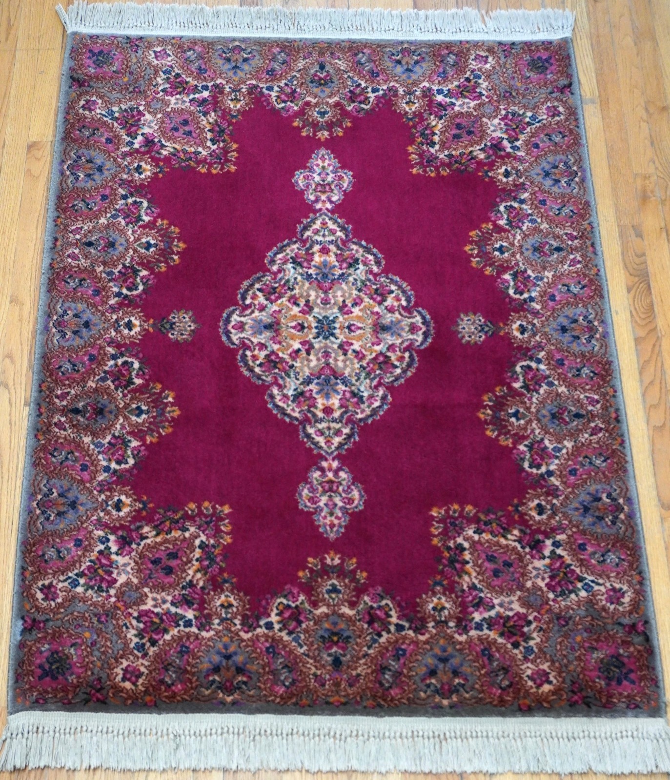 Karastan Red Medallion Kirman # 700-762 Wool Pile Rug 4’3″ x 6′ Excellent