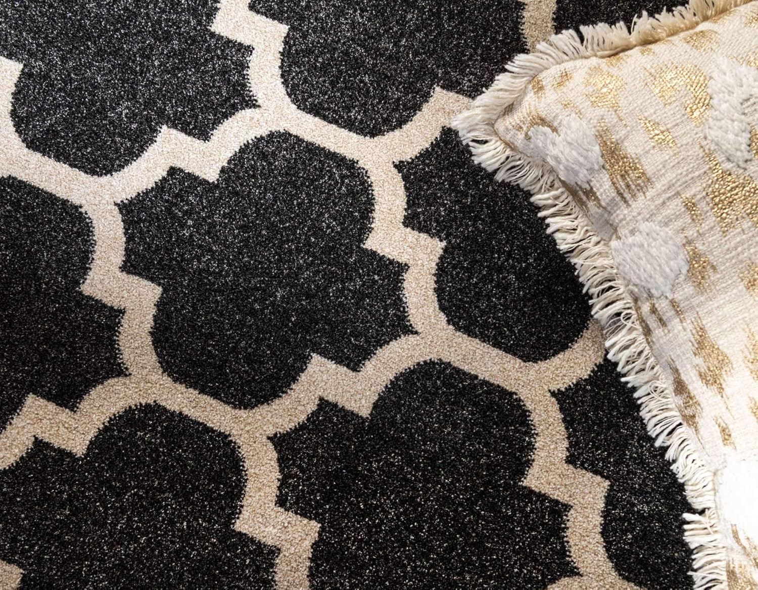 Stylish Trellis Area Rug – Philadelphia 10′ x 13′ Black/Beige