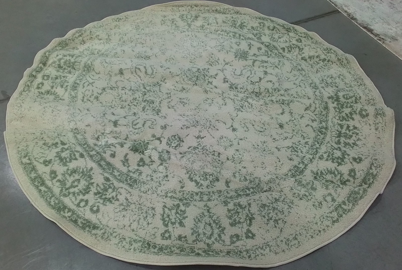IVORY / SAGE 6′-0″ x 6′-0″ Broken Thread Rug Reduced Price 1172793535 ADR109V-6R
