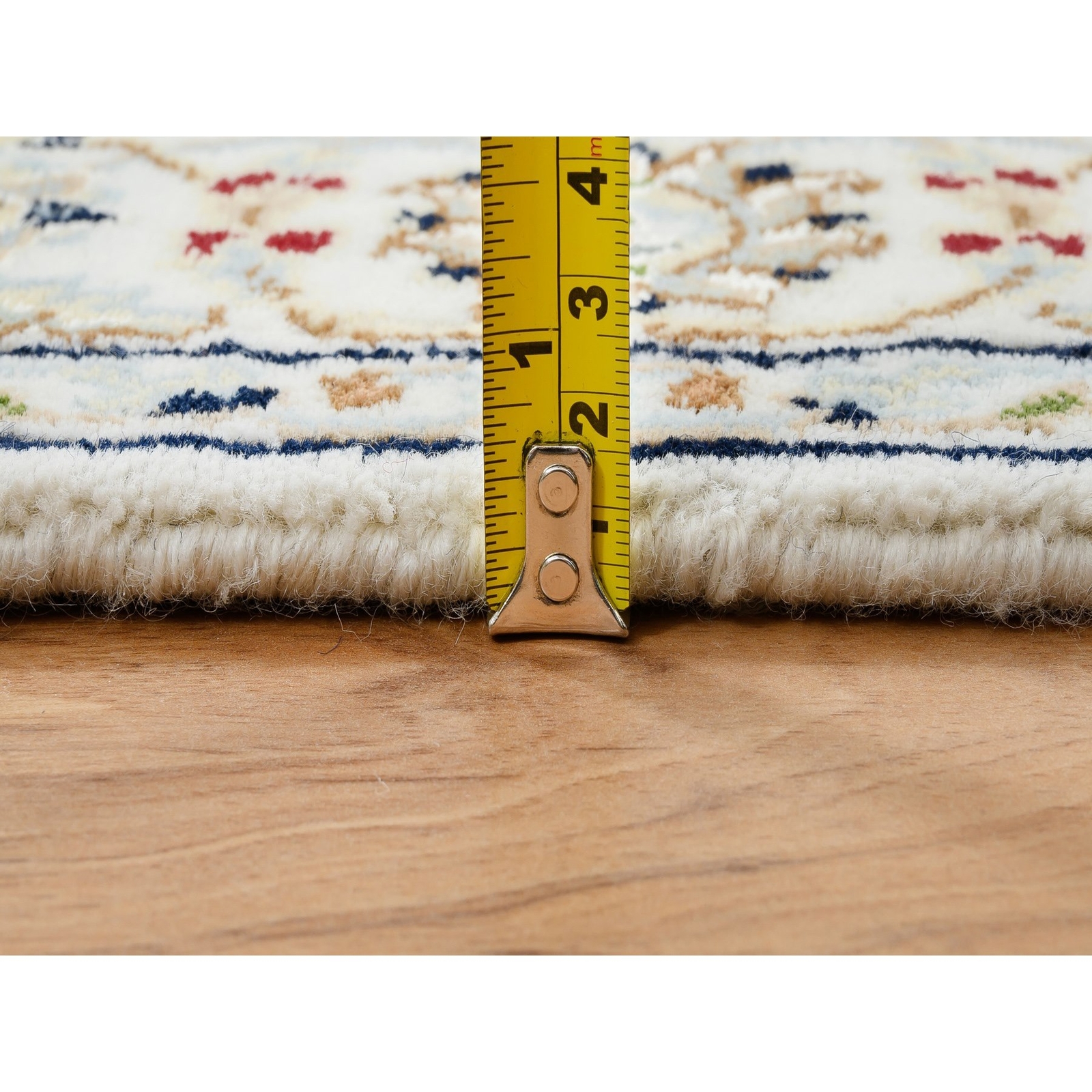 3’1″ x 3’1″ Ivory 250 KPSI Nain Wool and Silk Hand Knotted Square Rug R64757