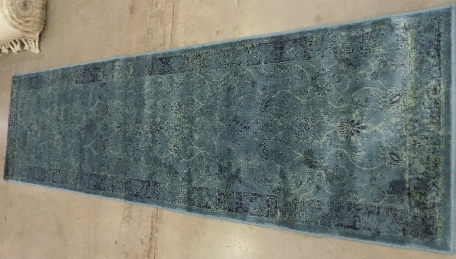 TURQUOISE / MULTI 2′ X 7′ Stained Runner, Less Price 1172570021 VTGB117-2220-27