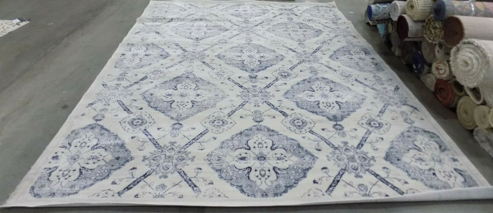 CREAM / LIGHT GREY 9′ X 12′ Damaged Rug Reduced Price 1172592268 CNG623C-9