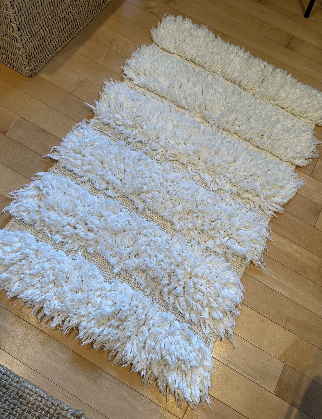 44”x26” 100% Cotton Thick White Striped Decorative Soft Shaggy Rug
