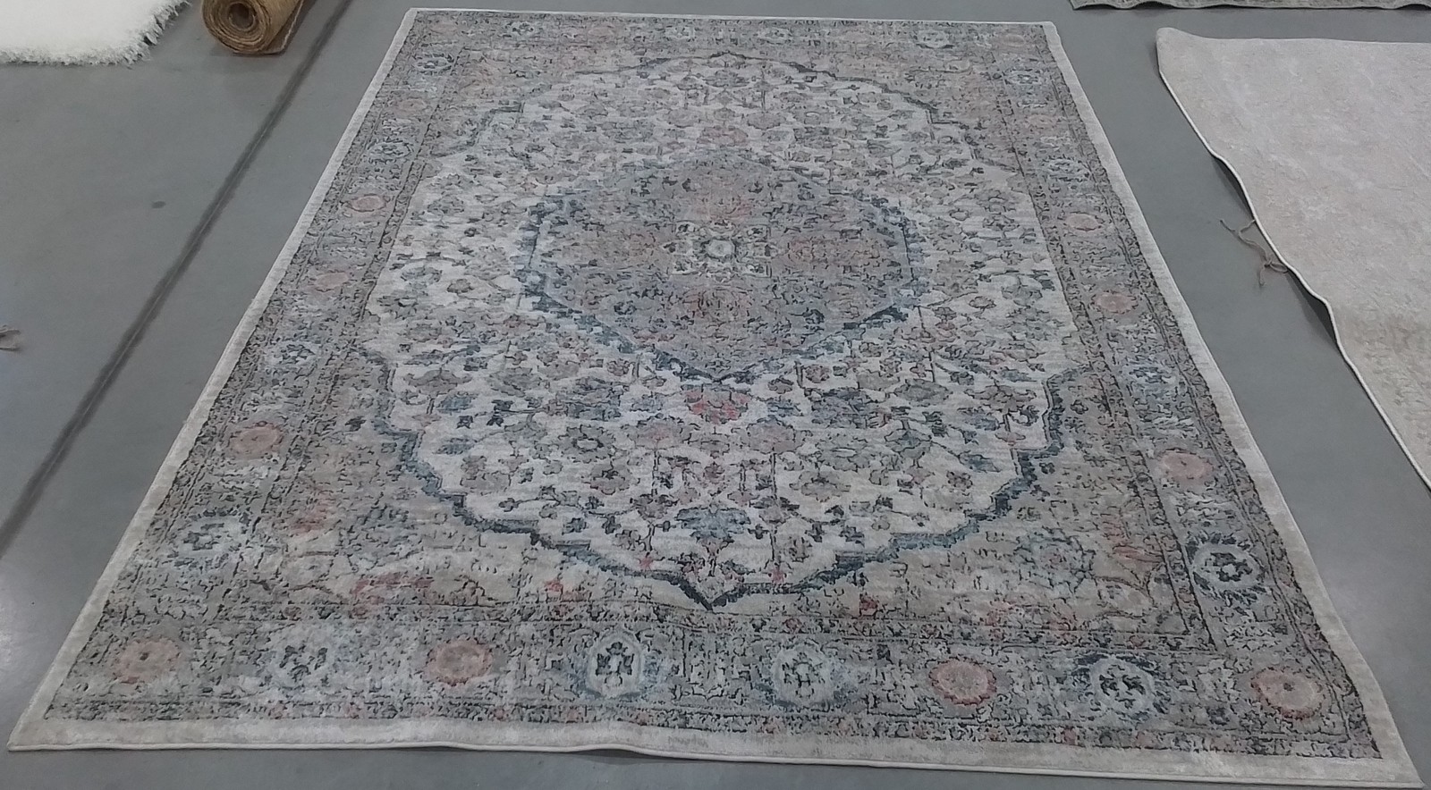 GREY / BLUE 6′-7″ x 8′-7″ Flaw in Rug, Reduced Price 1172804290 ORE813F-6