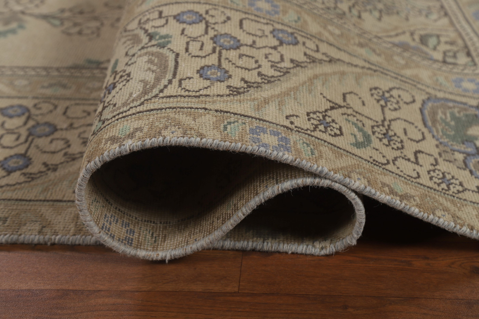 Traditional Style Wool Distressed Area Rug 9×12 ft Hand-knotted for Living Room