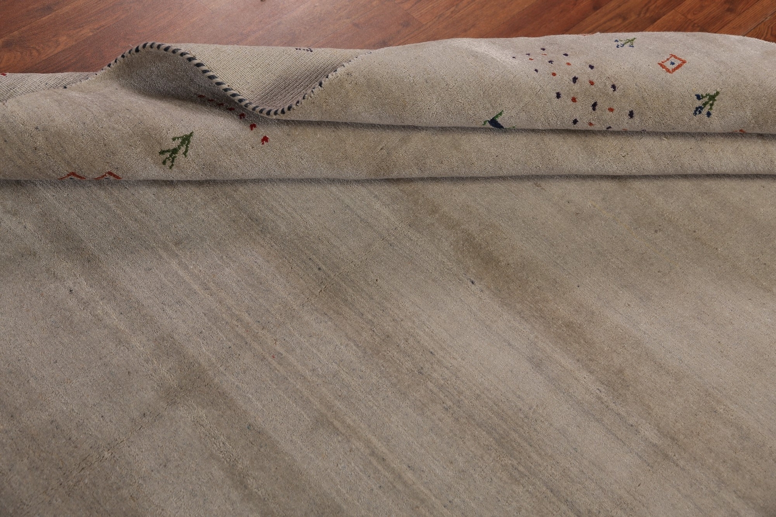 Handmade Gabbeh Solid Design Wool Modern Area Rug – Exceptional Comfort” 6×8 ft