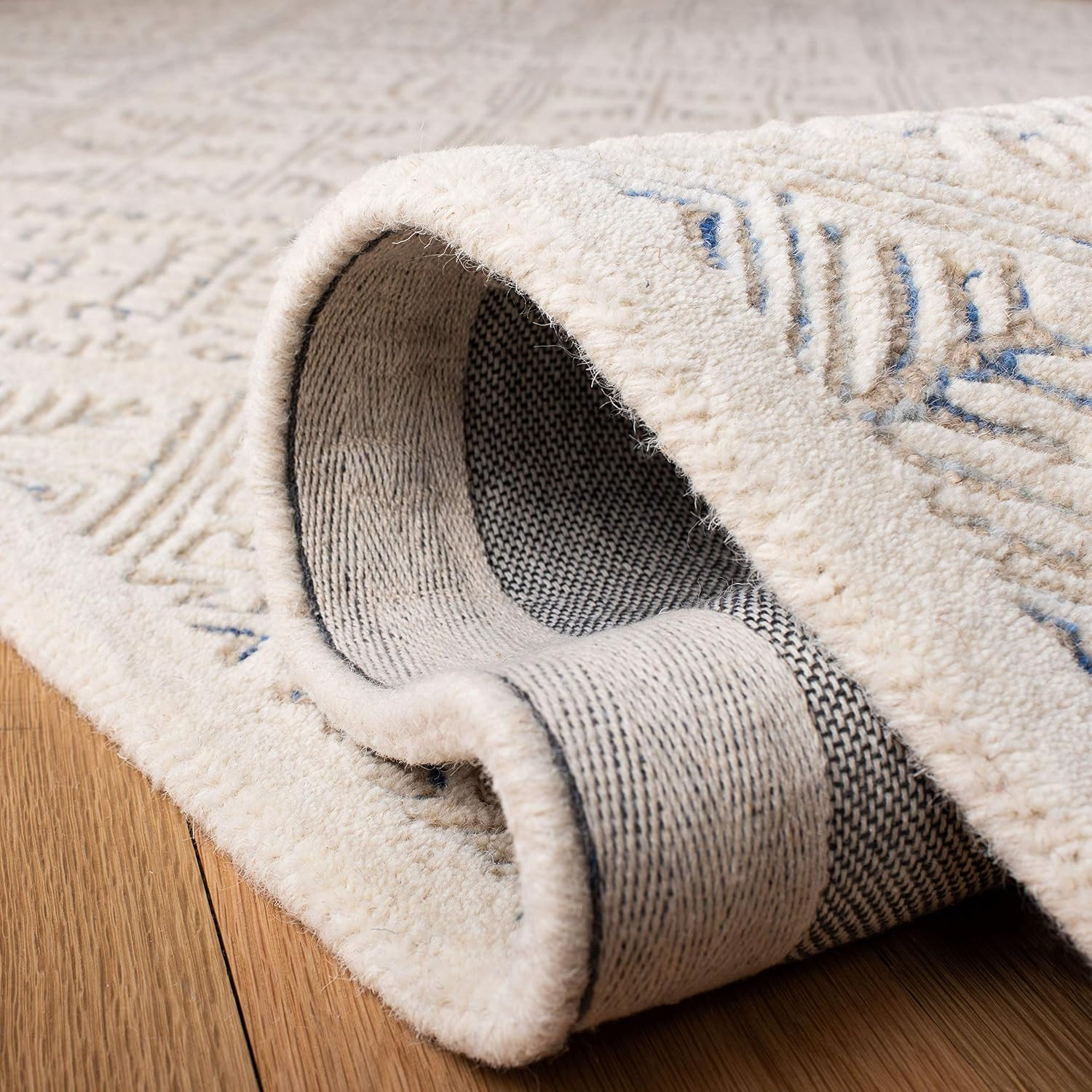 SAFAVIEH Glamour Collection 8′ X 10′ Ivory/Beige GLM660A Handmade Premium Wool A