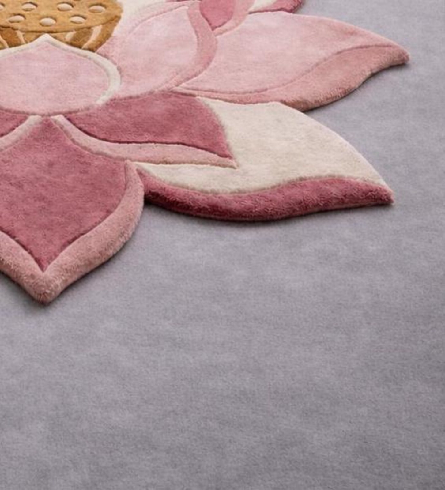 Pink Lotus Flower Shaped Wool Area Rug – Sculpted Floral Meditation Rug for Livi