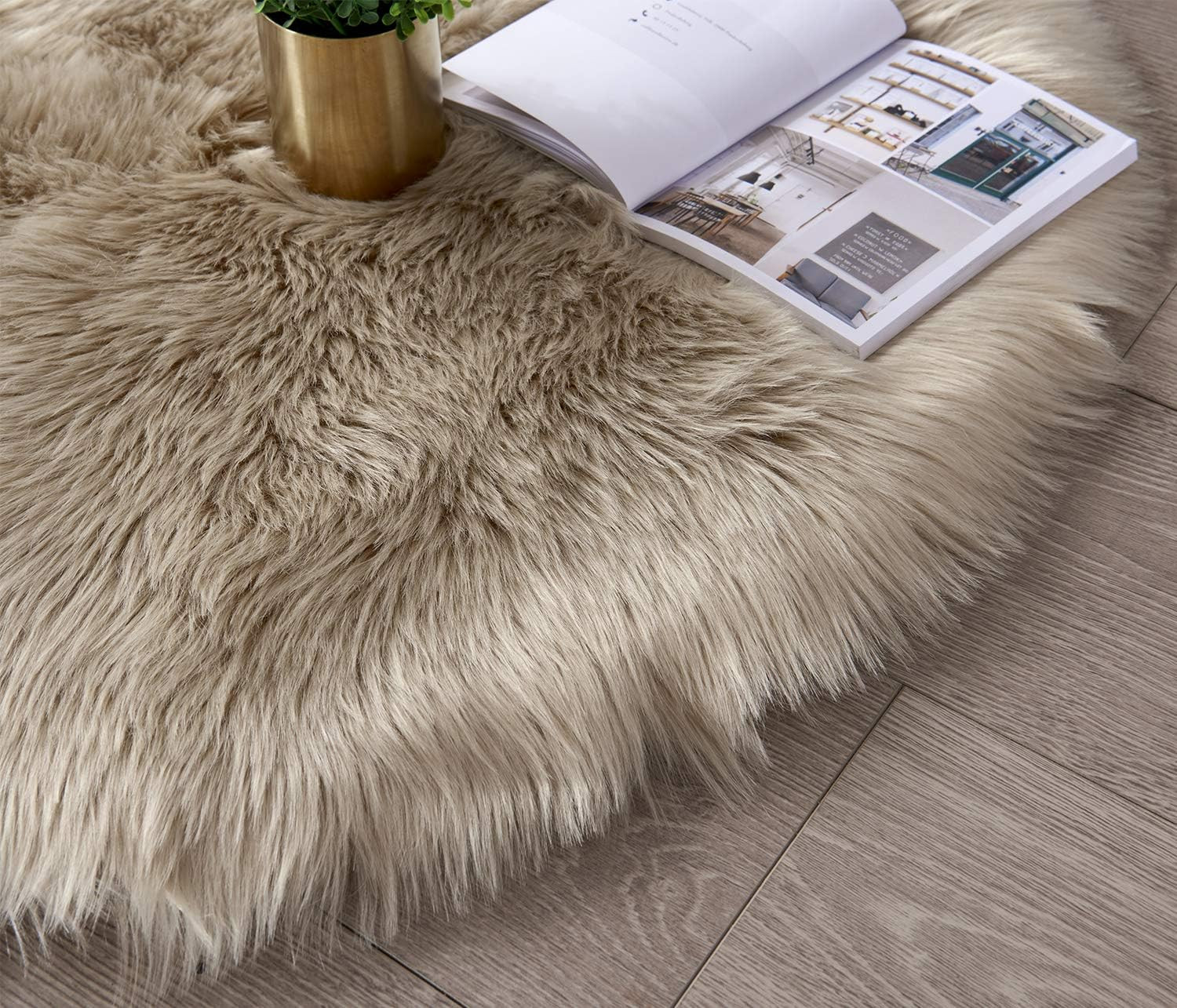 Ultra Soft Fluffy Rug Beige Faux Sheepskin Fur Area Rug Shaggy Couch