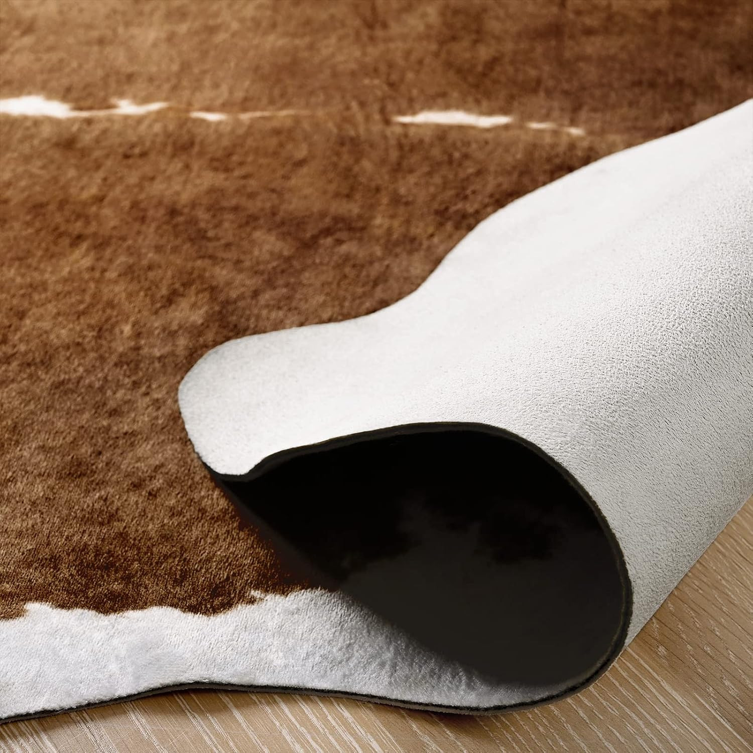 Faux Cow Hide Rug, Vintage Western Home Decor Cow Print Rugs for Living Room, Fa