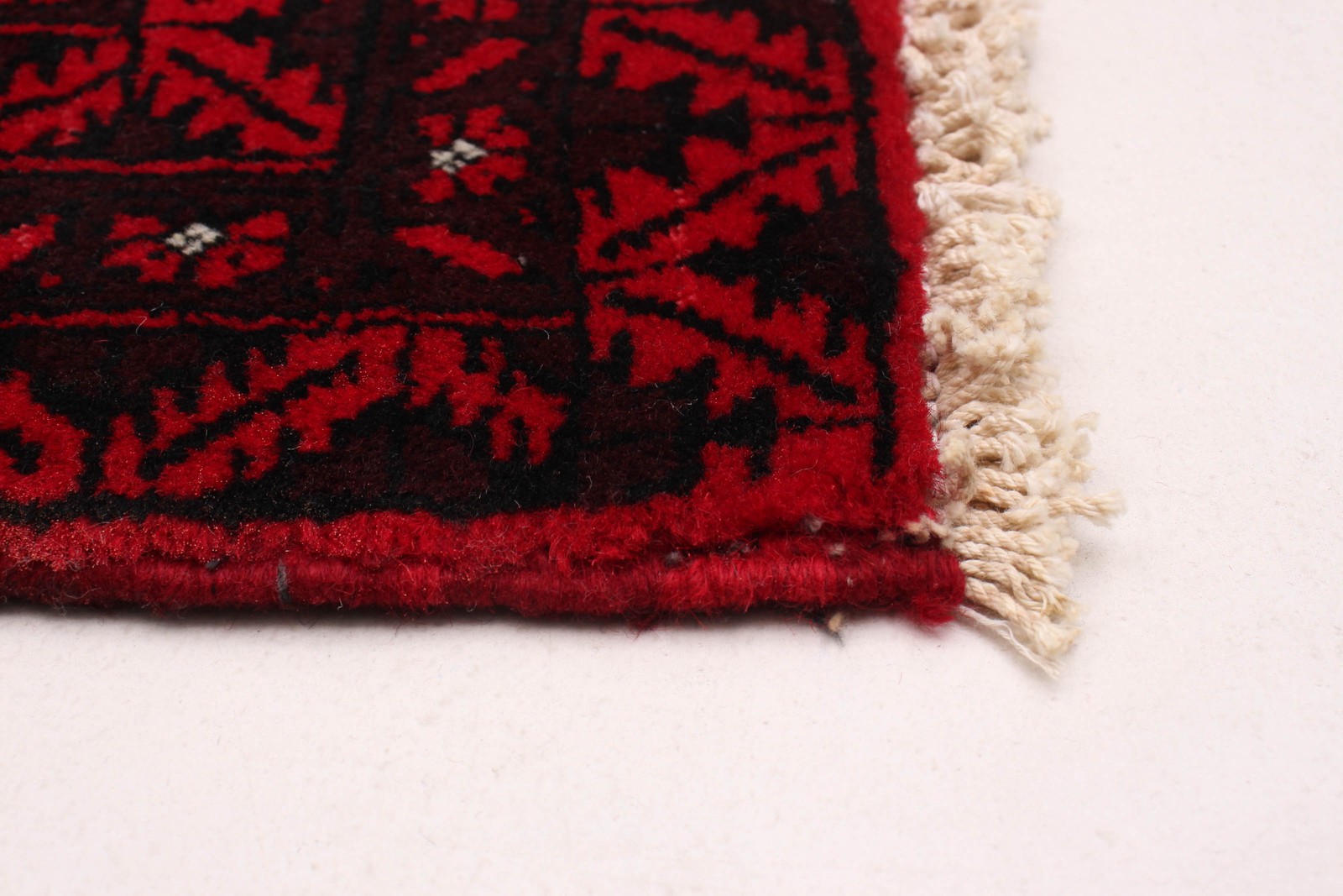 Vintage 3’2″ x 6’2″ Traditional Hand Knotted Vegetable Dye Wool Area Rug