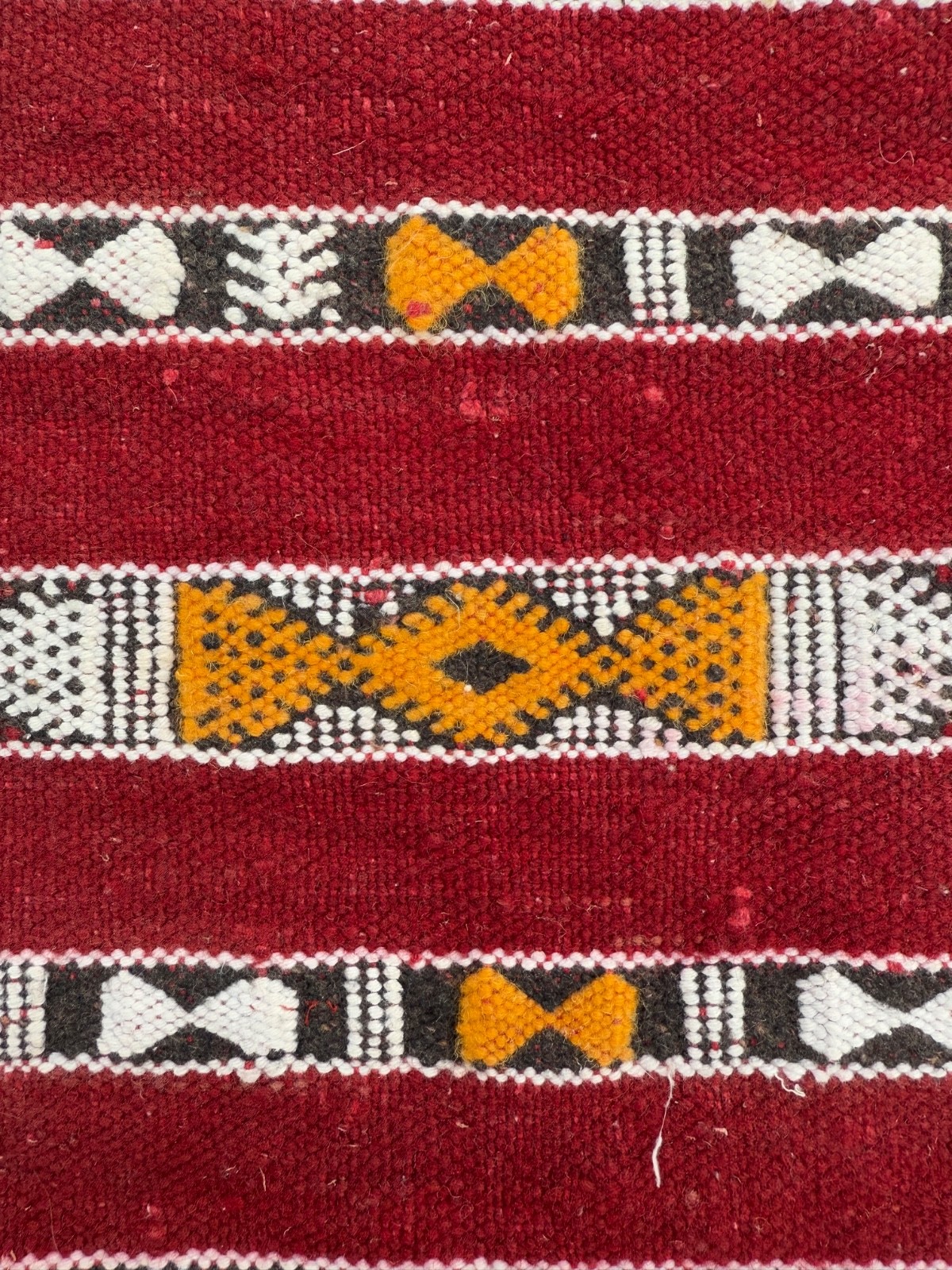 Vintage Hand Woven Moroccan Berber Wool Weaving Kilim Rug 132×85 Cm
