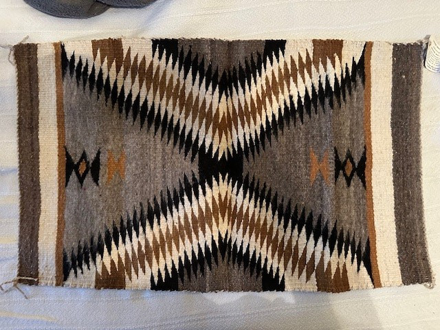 Southwest Navajo Wool Rug Handwoven United Indian Traders Association (tag on)