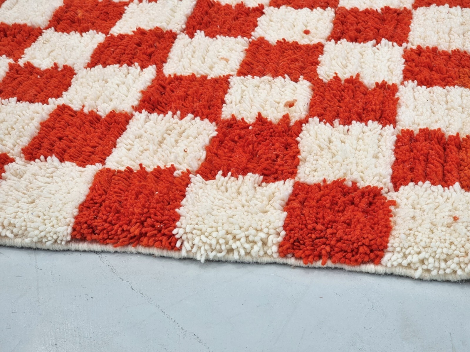 Moroccan Handmade BeniOurain Rug5’3×8’7 Berber Checkered Orange & White Wool Rug