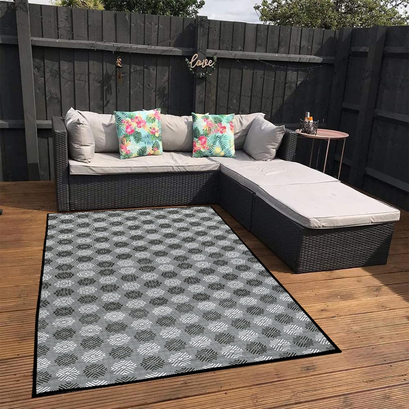 ARSUK Outdoor Patio Rug 5 x 3.3 ft Weatherproof, Indoor and Outdoor Use, Ide…