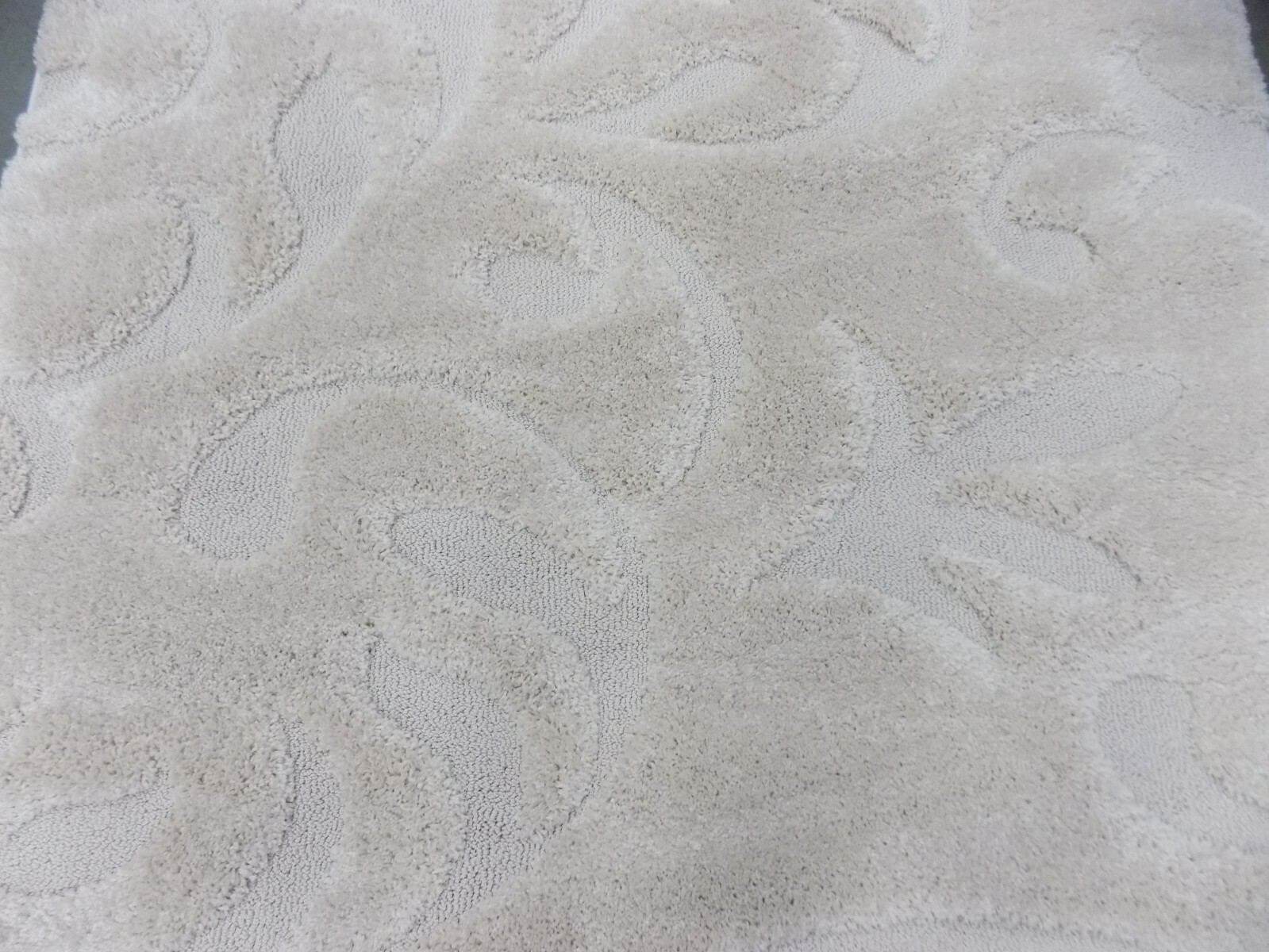 CREME / CREME 5′-3″ X 7′-6″ Stained Rug, Reduced Price 1172593505 SG468-1111-5