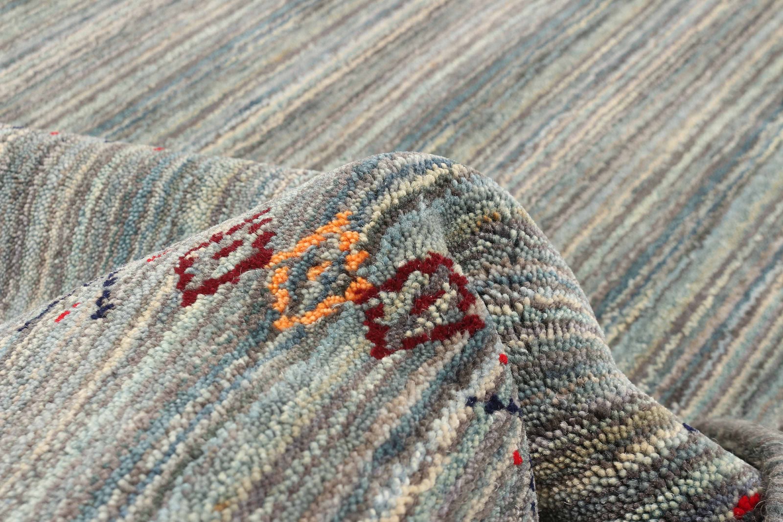 Hand loomed Area Rug 4’0″ x 5’8″ Traditional Wool Oriental Carpet