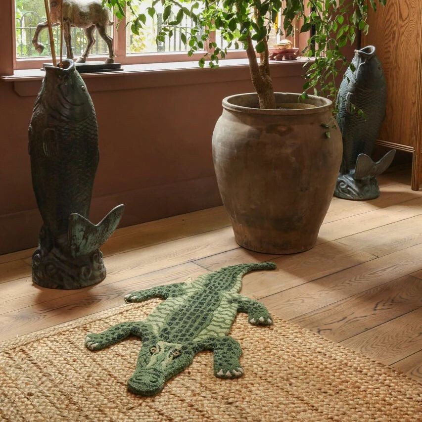 HAND TUFTED AREA RUG CROCODILE DESIGN RUG 5X9 GREEN COLOUR NEWZEALAND WOOL RUGS