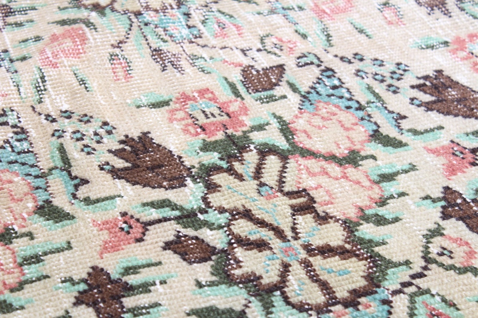 Turkish Vintage Rug 5×9 ft (152×274 cm), Green Red floral geometric Rug