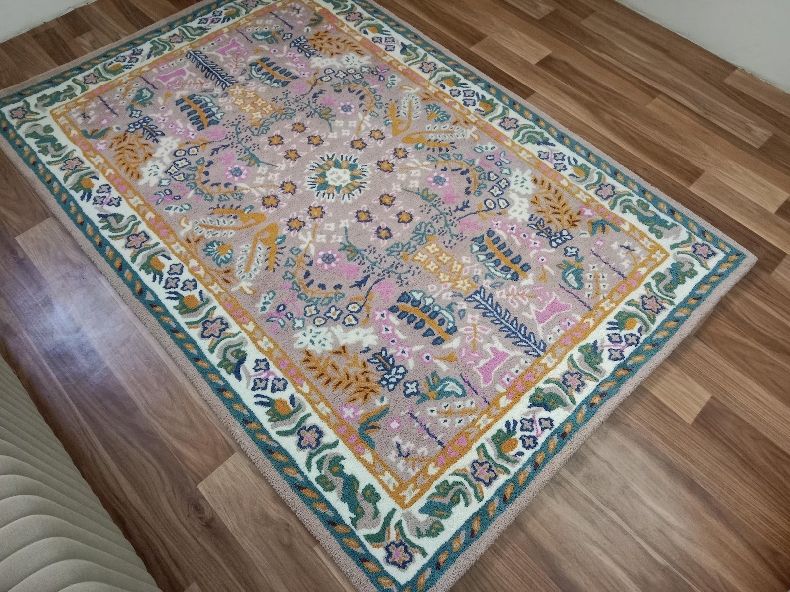 Hand-Tufted Wool Area Rug Design, Multi-Pink Hand Tufted Wool Area Rug – Modern