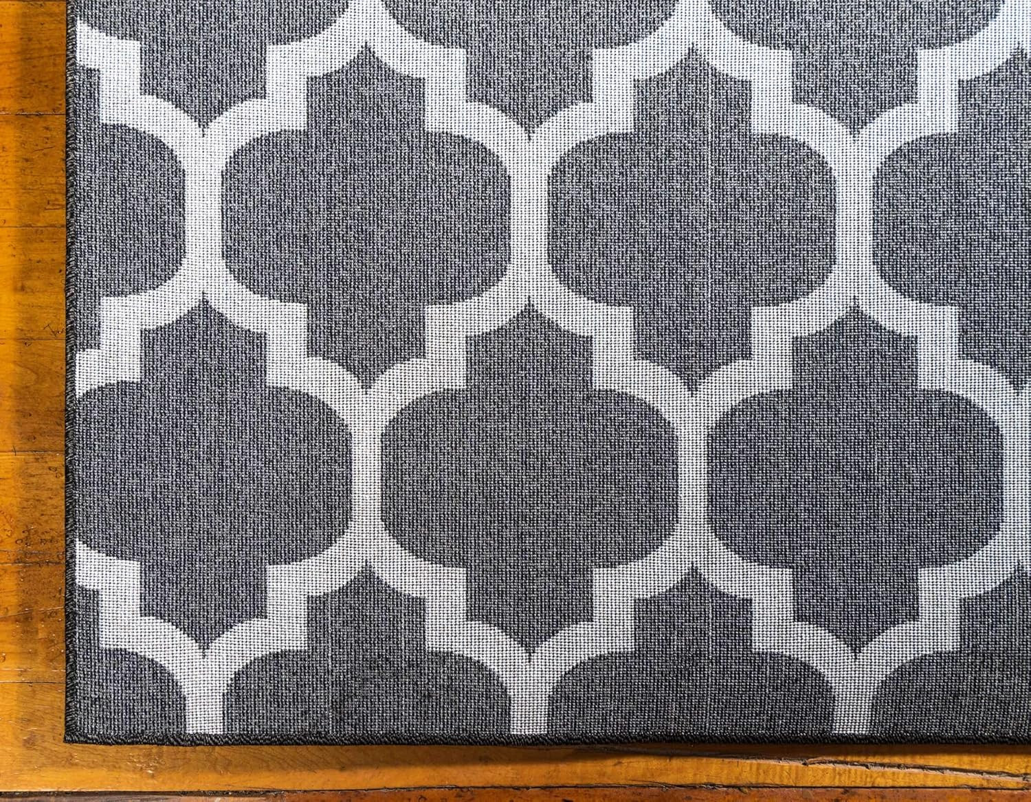 Stylish Trellis Area Rug – Philadelphia 10′ x 13′ Black/Beige