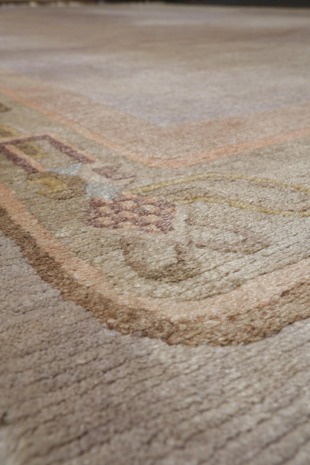 8.8 x 11.6 Modern Handmade Tibbet Rug Pre-Owned #F-4095