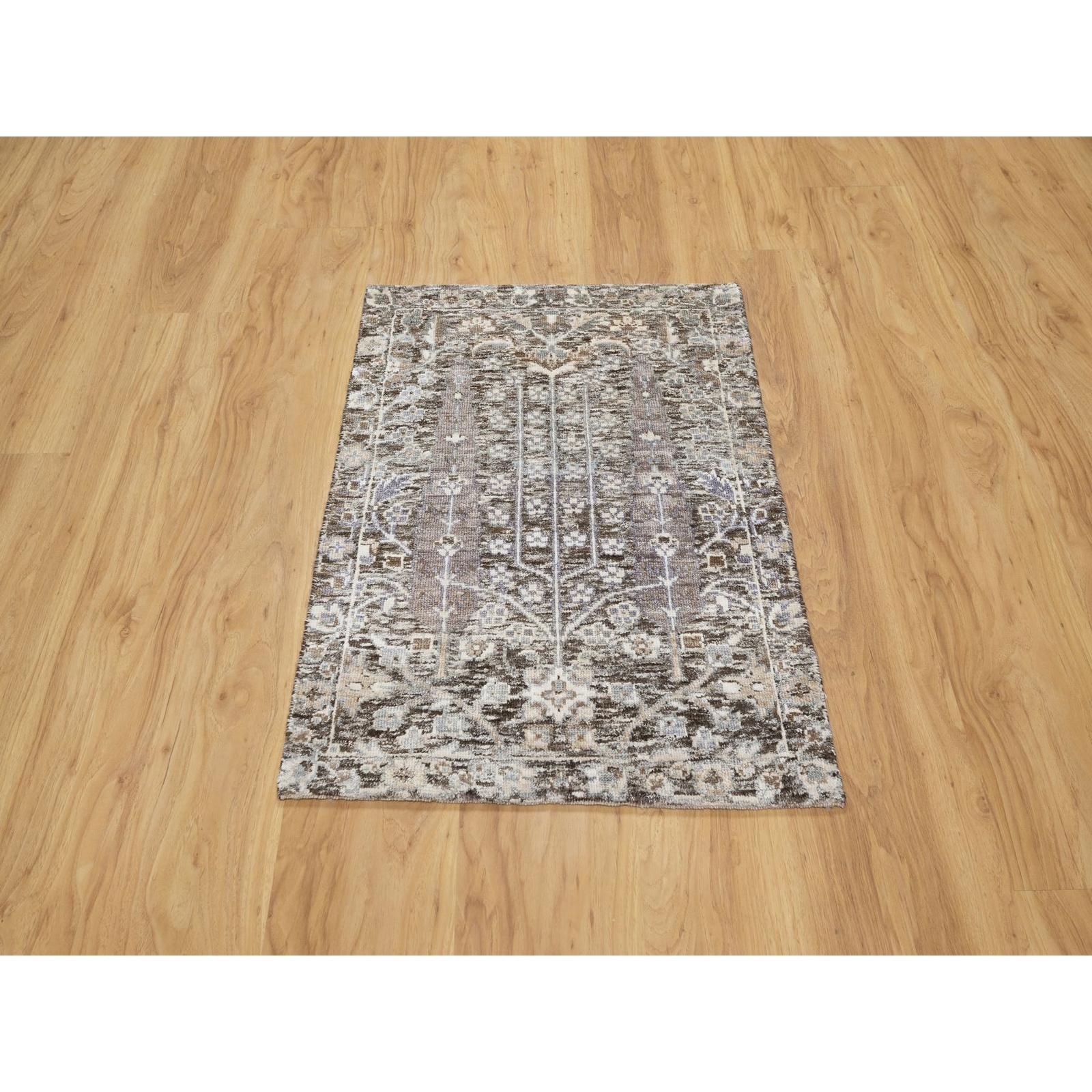 2’1″ x 3′ Gray Hand Knotted Willow Cypress Tree Silk and Wool Mat Rug R90950