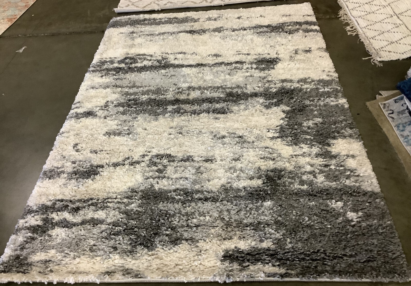 GREY / IVORY 5′-3″ x 7′-6″ Flaw in Rug, Reduced Price 1172673258 FNT853G-5