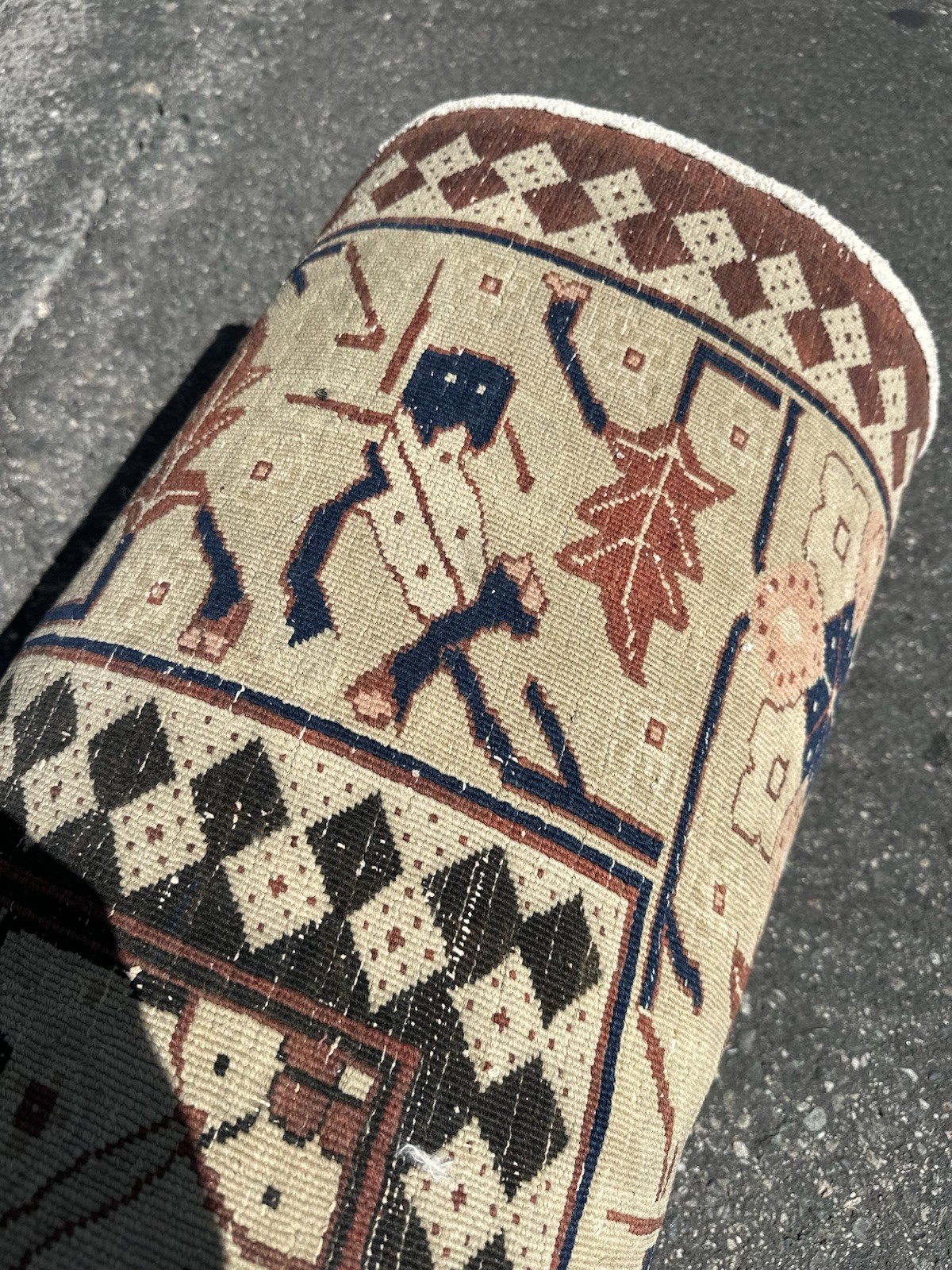 Auth: 19th C Antique Agra Rug Elegant Unique Sophisticated Decor Brick 12×17