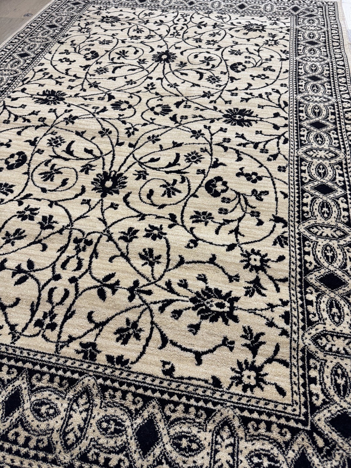 Karastan Sierra Mar Collection-Kismet Ivory/Black 5’6×8’3 100% Wool rug ::NEW::
