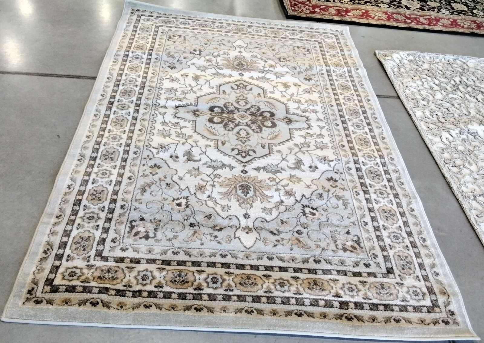 GREY / IVORY 5′-1″ X 7′-7″ Back Stain Rug Reduced Price 1172754058 FLR130-8012-5