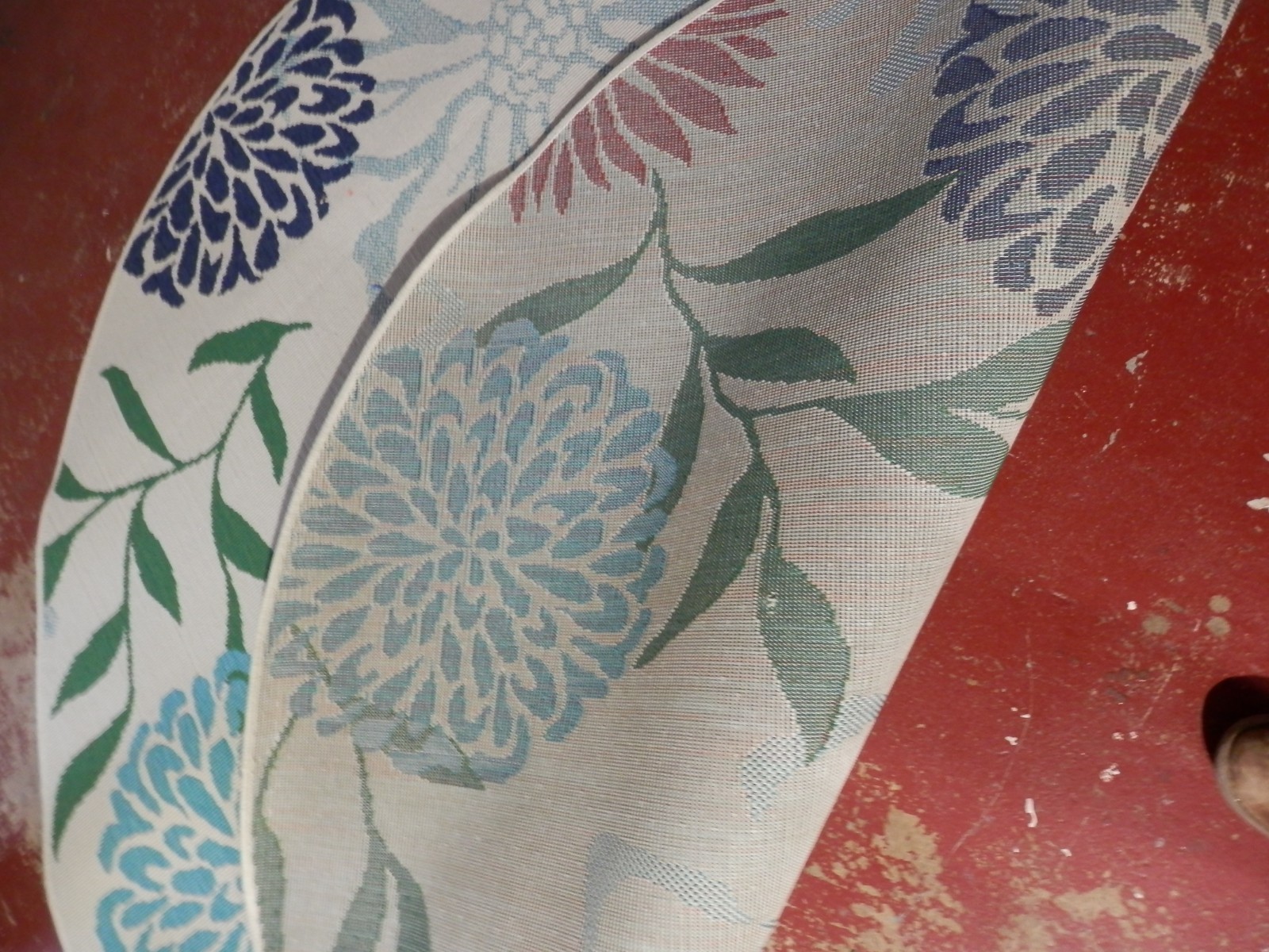 VERANDA LIVING FLOWERING MUMS INDOOR/OUTDOOR RUG ROUND OR RECTANGLE CHOICE