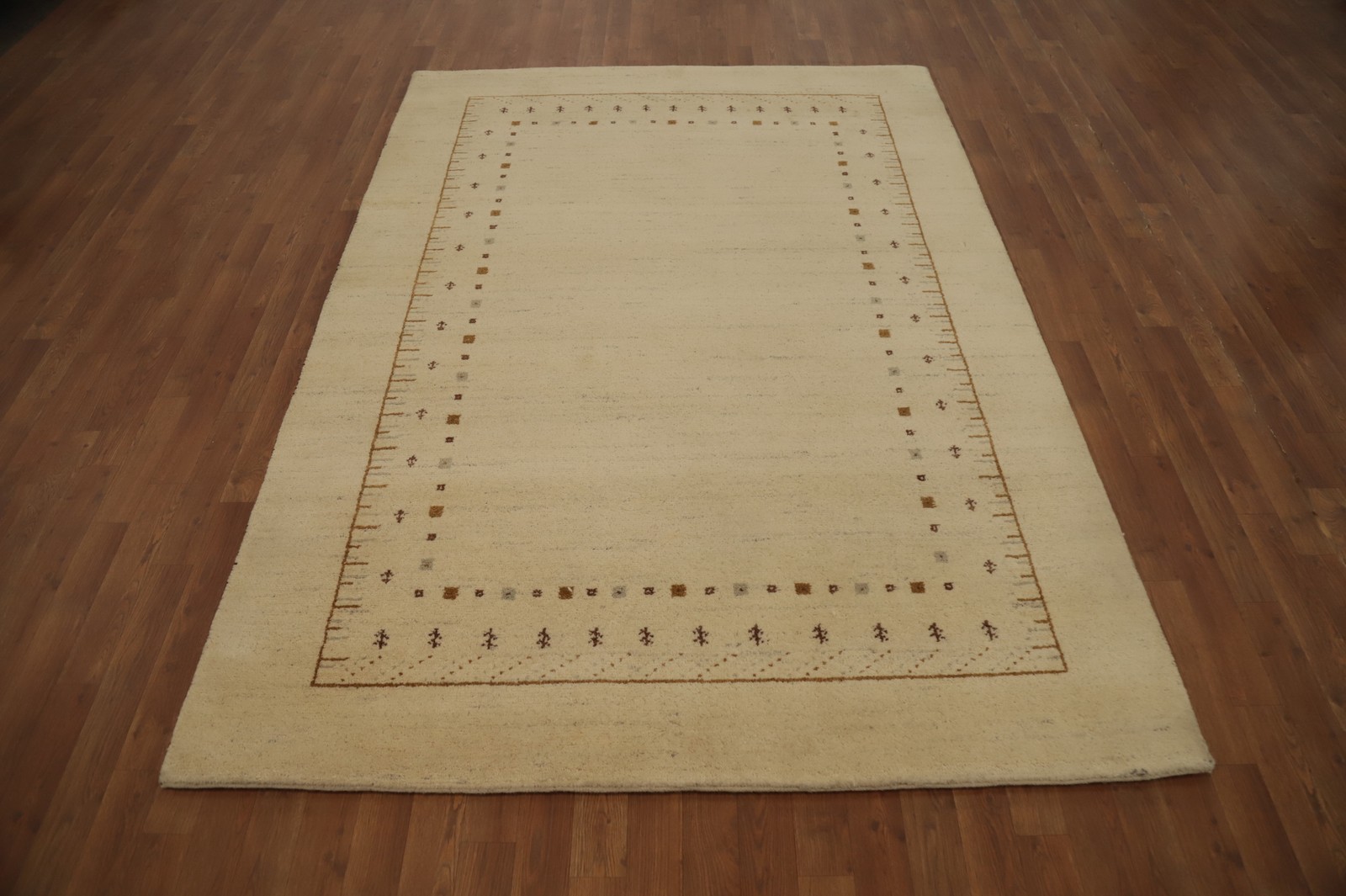 Neutral Toned Modern Bordered Area Rug Handmade 6×8 with Intricate Design