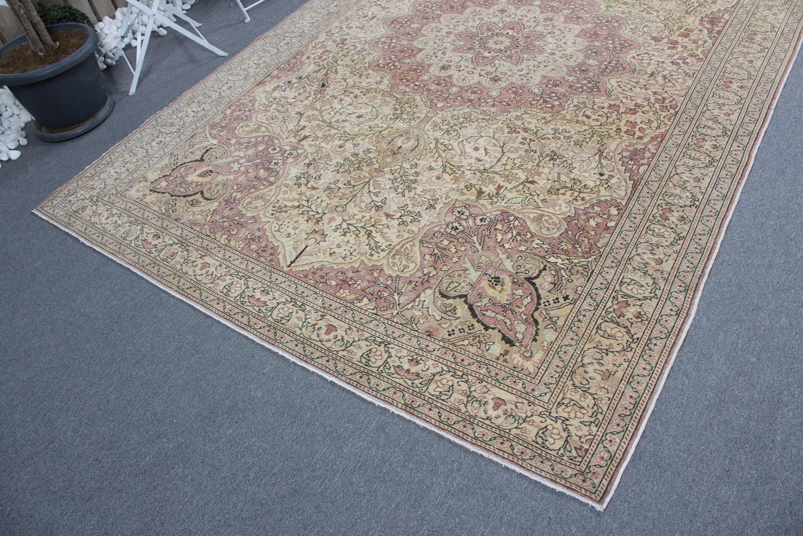 Turkish Vintage Large Rug 6,6×9,7 ft, Beige floral geometric Rug Wool