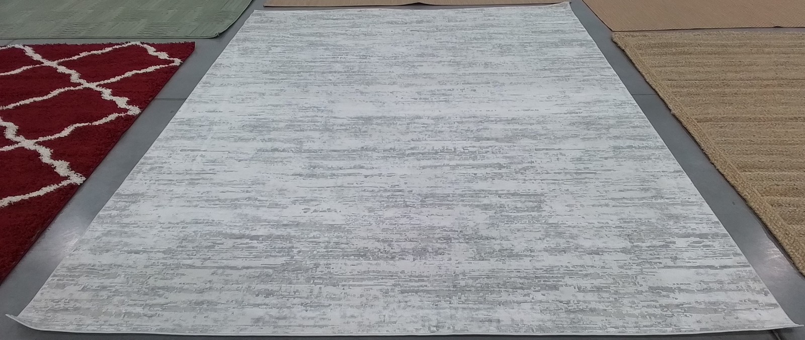 IVORY / LTGREY 9′-0″ x 12′-0″ Back Stain Rug, Reduced Price 1172797706 HAN104A-9
