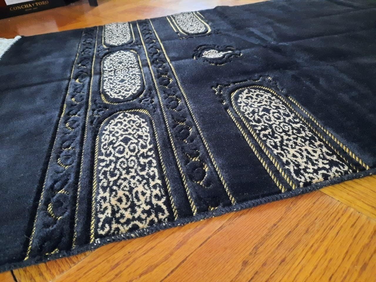Prayer Mat/Rug – Janamaz – Sajda – سجادة صلاه – جائے نماز – نماز آسنوں – प्रा…