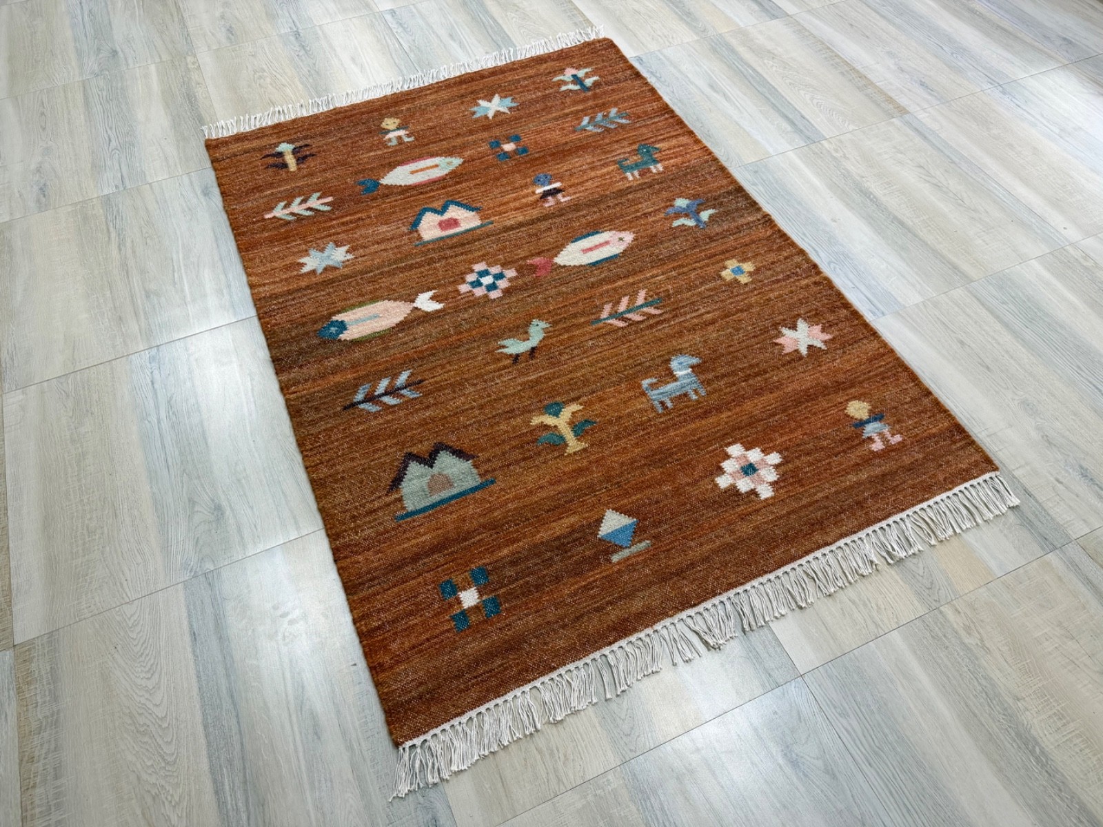 Sienna Hand Woven Wool Rug 4×6 Flatweave Scandinavian Folk Art Kilim for Kids