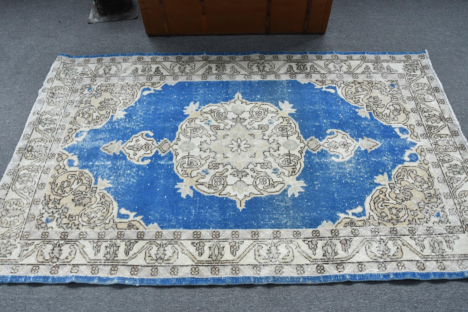 Turkish Vintage Rug, 3,9×6,46 ft Rug, Blue White Ombré Wool Rug