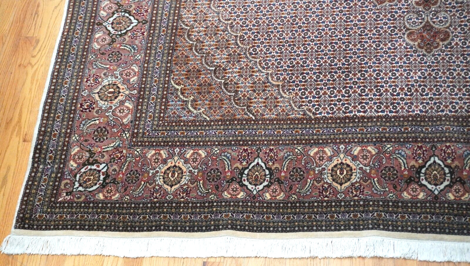 8′ x 8′ Square Elegant Tabrizz Mahi Silk & Wool Hand knotted Premium Quality Rug