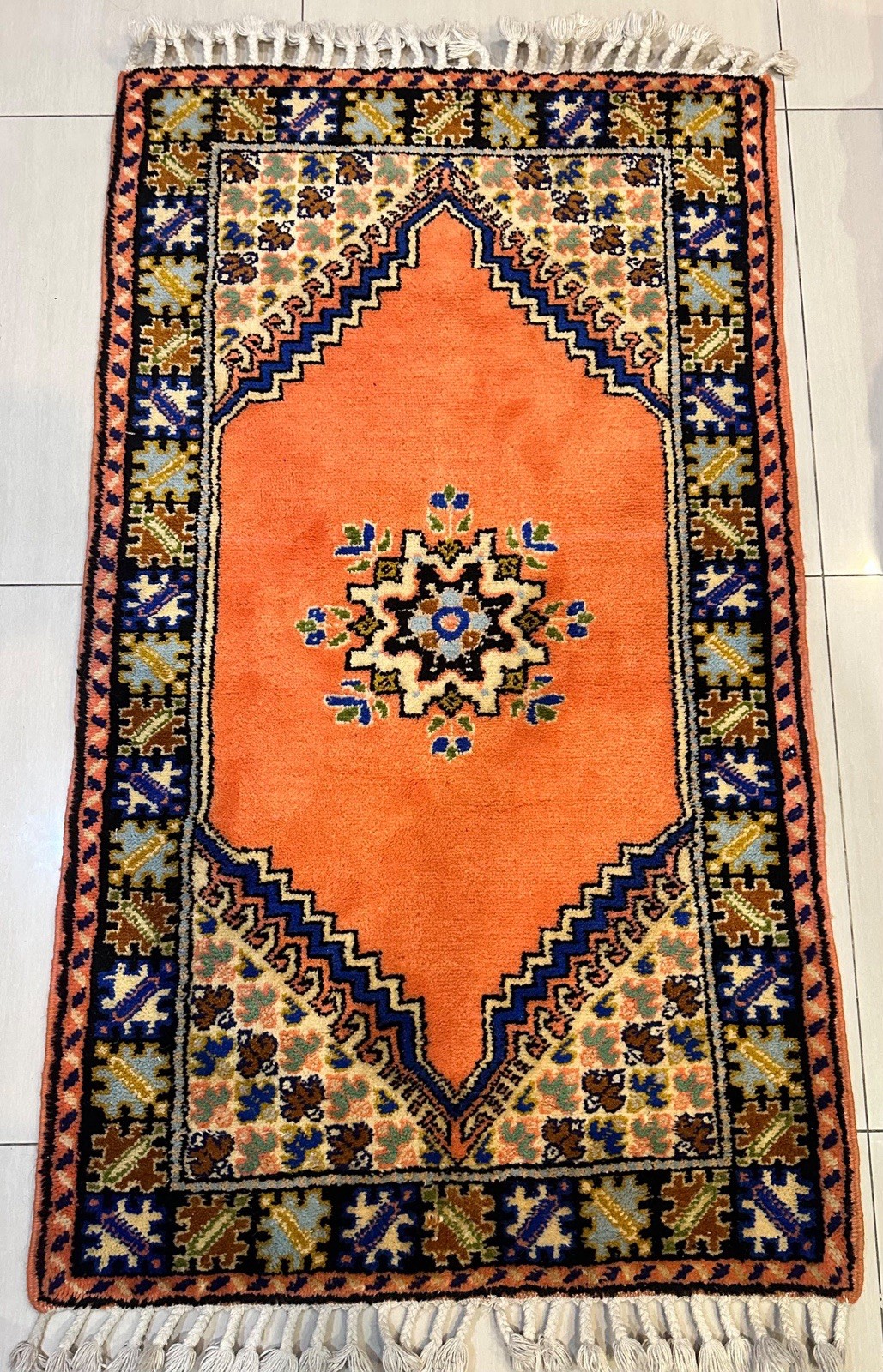 Vintage Hand-Knotted Area Rug 2’8″ x 4’8″ Traditional Oriental Wool Carpet
