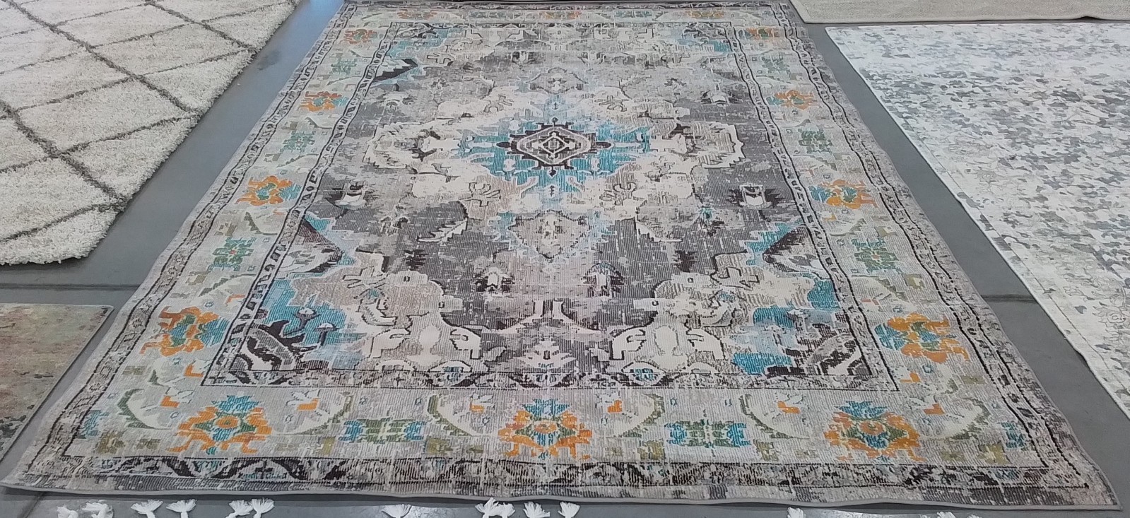 GREY / LIGHT BLUE 9′-0″ x 12′-0″ Flaw in Rug, Reduced Price 1172781741 MNC243G-9