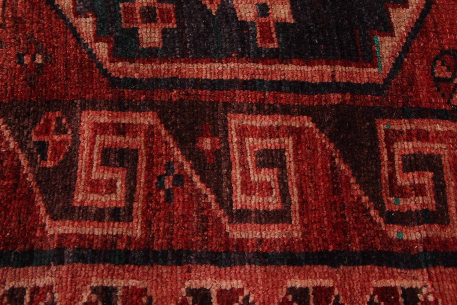 Vintage 5’3″ x 7’9″ Traditional Hand Knotted Vegetable Dye Wool Area Rug
